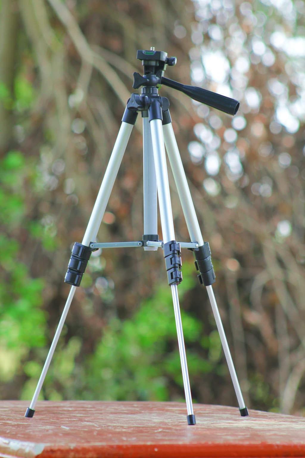 Manfrotto 190 Photo Tripod with Ball Head (representative stock photo)